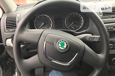 Седан Skoda Octavia 2012 в Днепре