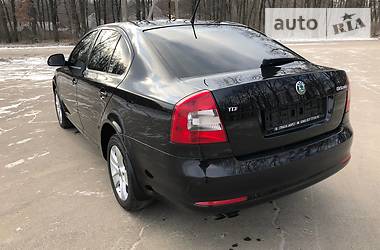 Седан Skoda Octavia 2012 в Умани