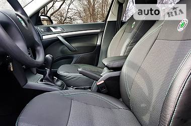 Седан Skoda Octavia 2009 в 