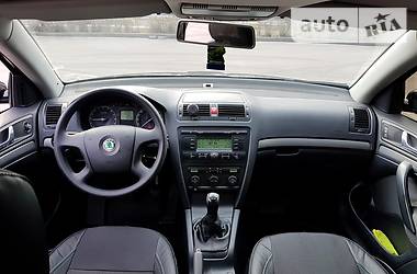 Седан Skoda Octavia 2009 в 