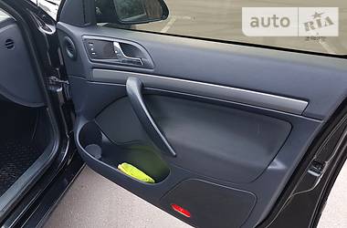 Седан Skoda Octavia 2009 в 