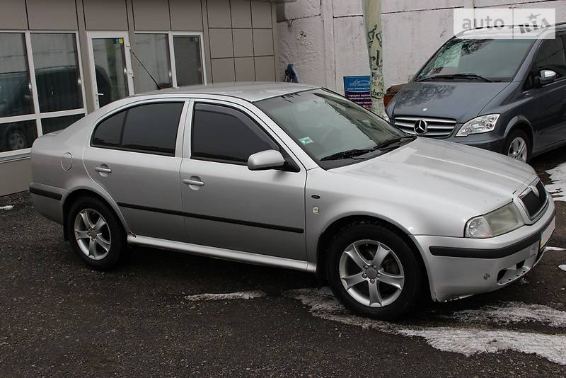 Седан Skoda Octavia 2005 в Киеве