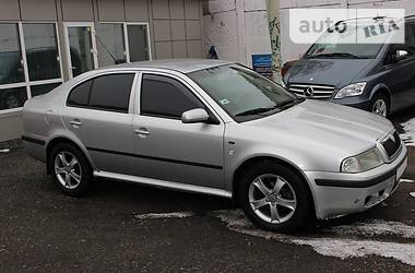 Седан Skoda Octavia 2005 в Киеве