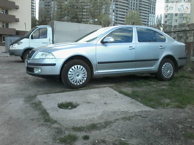 Седан Skoda Octavia 2008 в Киеве