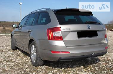 Универсал Skoda Octavia 2014 в Луцке