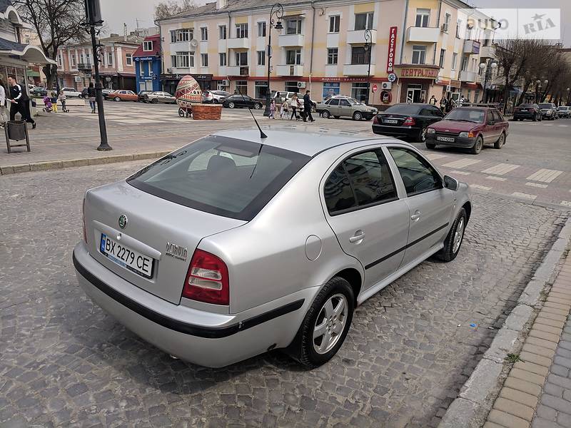 Лифтбек Skoda Octavia 2004 в Каменец-Подольском