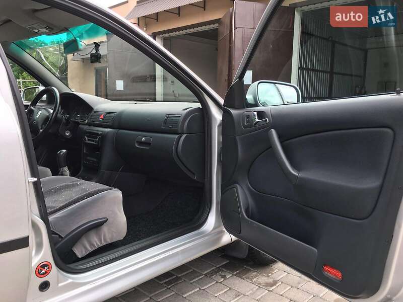 Лифтбек Skoda Octavia 2004 в Каменец-Подольском