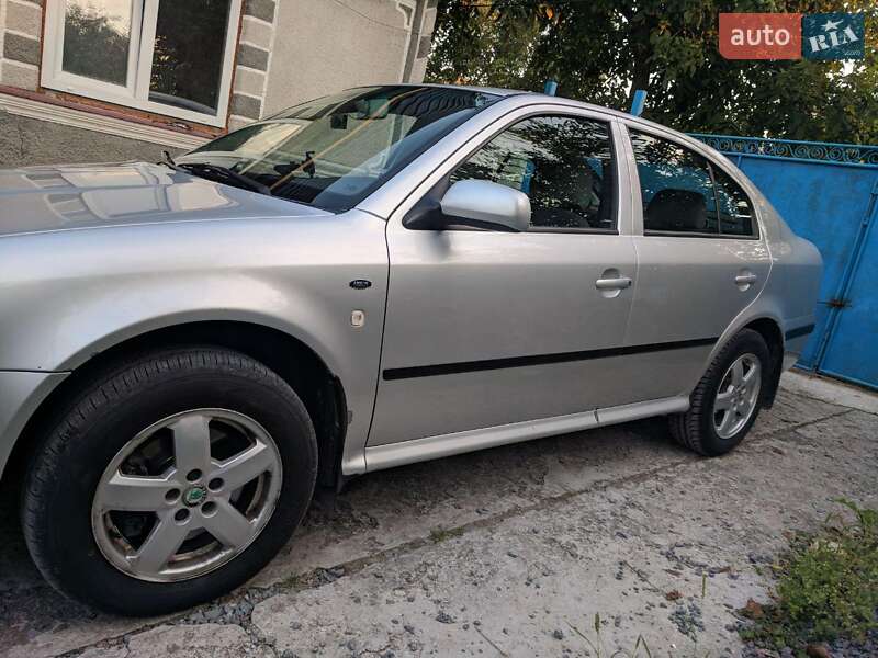 Лифтбек Skoda Octavia 2004 в Каменец-Подольском
