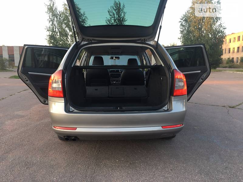 Універсал Skoda Octavia 2011 в Овручі