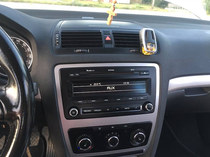 Універсал Skoda Octavia 2011 в Овручі