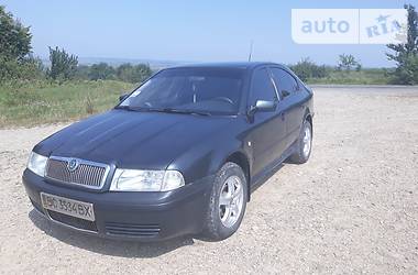 Седан Skoda Octavia 2004 в Старому Самборі