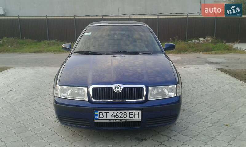 Лифтбек Skoda Octavia 2006 в Нововоронцовке
