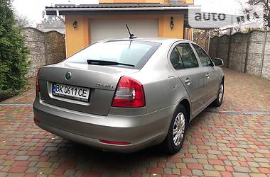 Седан Skoda Octavia 2012 в Ровно