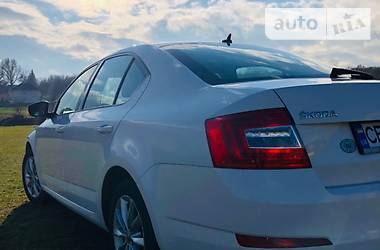 Седан Skoda Octavia 2013 в Черновцах