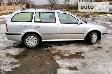 Универсал Skoda Octavia 2001 в Горохове