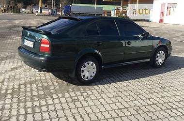 Седан Skoda Octavia 2000 в Львове