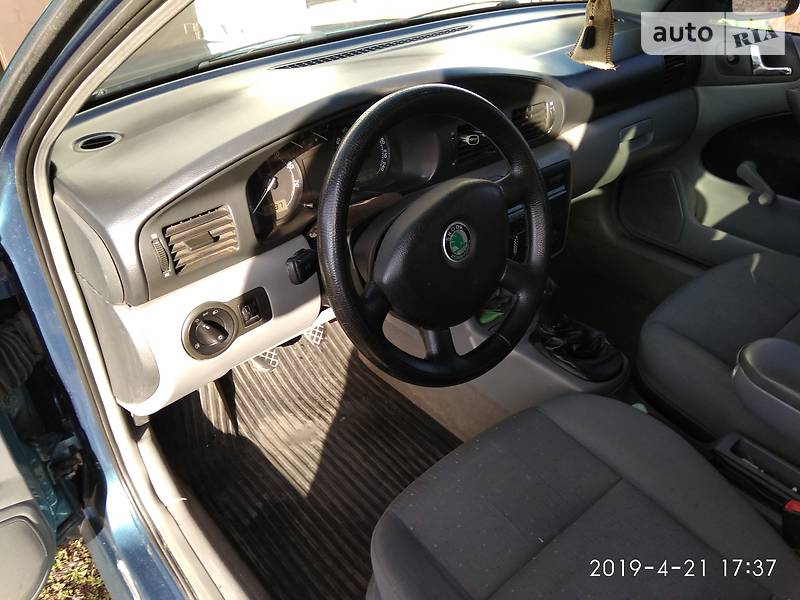Хетчбек Skoda Octavia 2003 в Миргороді