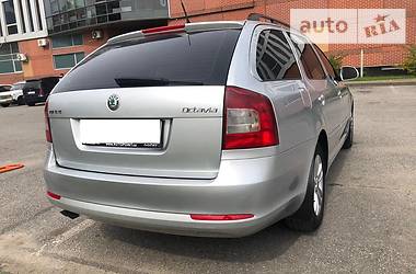 Універсал Skoda Octavia 2010 в 