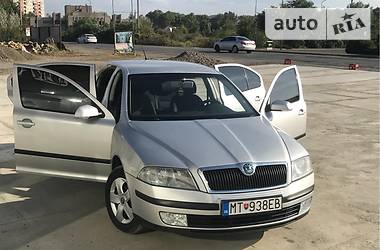 Седан Skoda Octavia 2004 в Тячеве