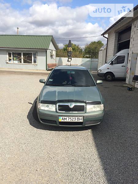 Седан Skoda Octavia 2002 в Бердичеве