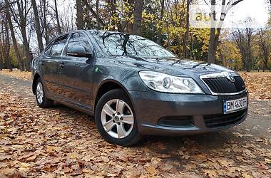 Седан Skoda Octavia 2011 в Глухове