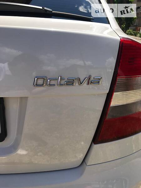 Лифтбек Skoda Octavia 2012 в Покровске