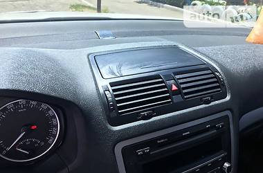 Ліфтбек Skoda Octavia 2012 в 