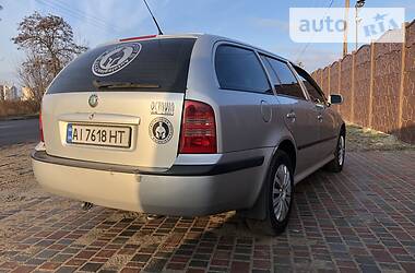 Універсал Skoda Octavia 2003 в Бучі