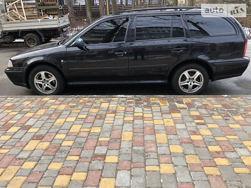 Універсал Skoda Octavia 2000 в Ірпені