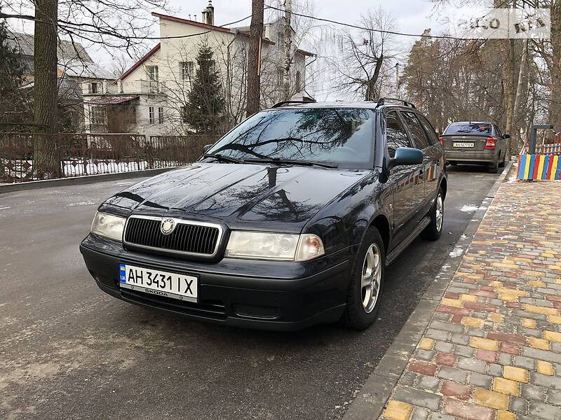 Універсал Skoda Octavia 2000 в Ірпені