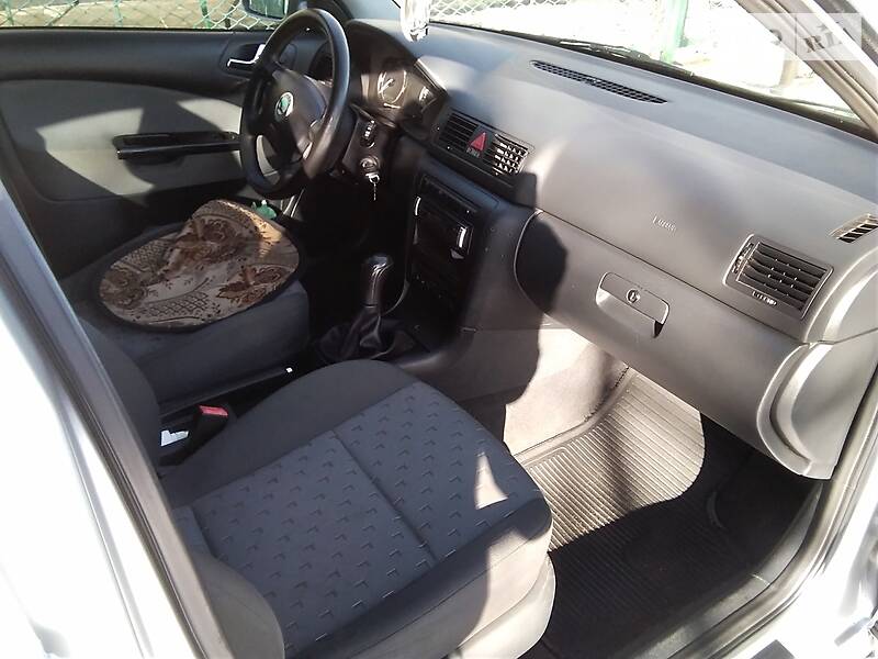 Хетчбек Skoda Octavia 2006 в Подільську