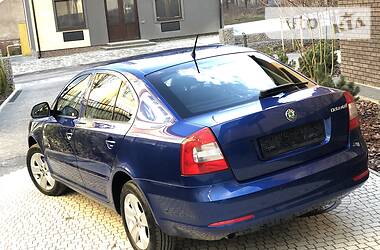 Седан Skoda Octavia 2011 в 
