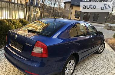 Седан Skoda Octavia 2011 в 