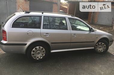 Універсал Skoda Octavia 2010 в 