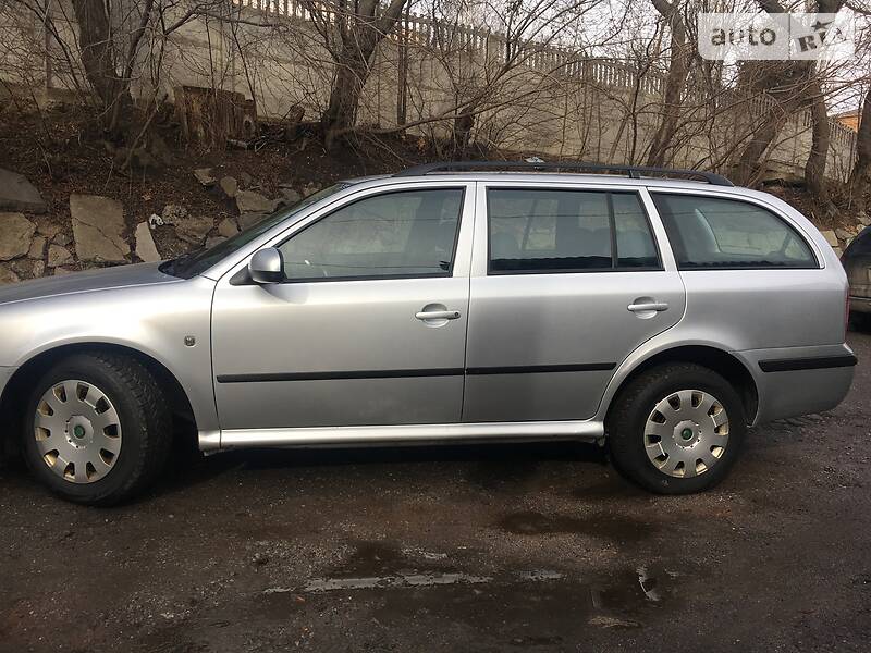 Універсал Skoda Octavia 2010 в 