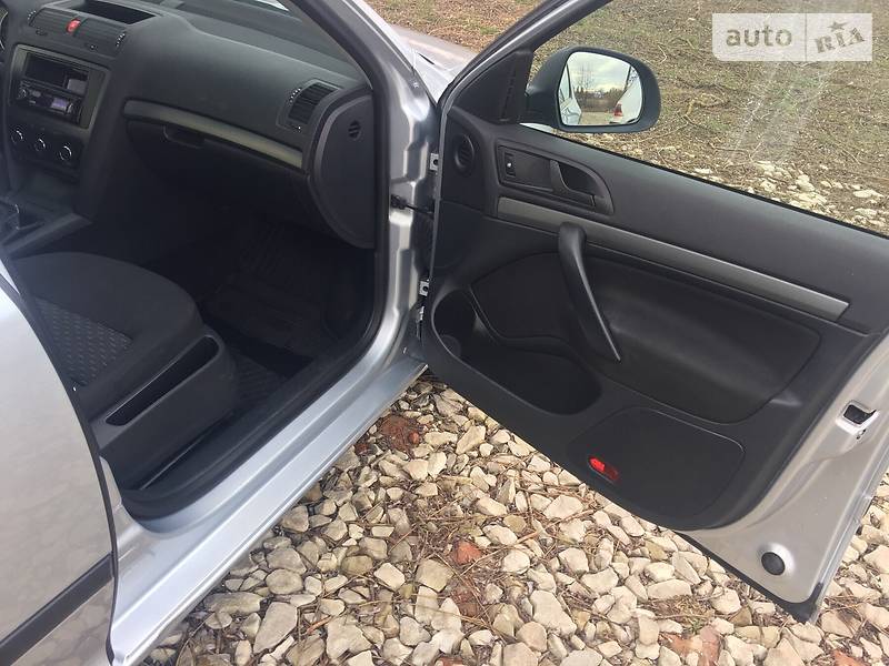 Універсал Skoda Octavia 2011 в Дрогобичі