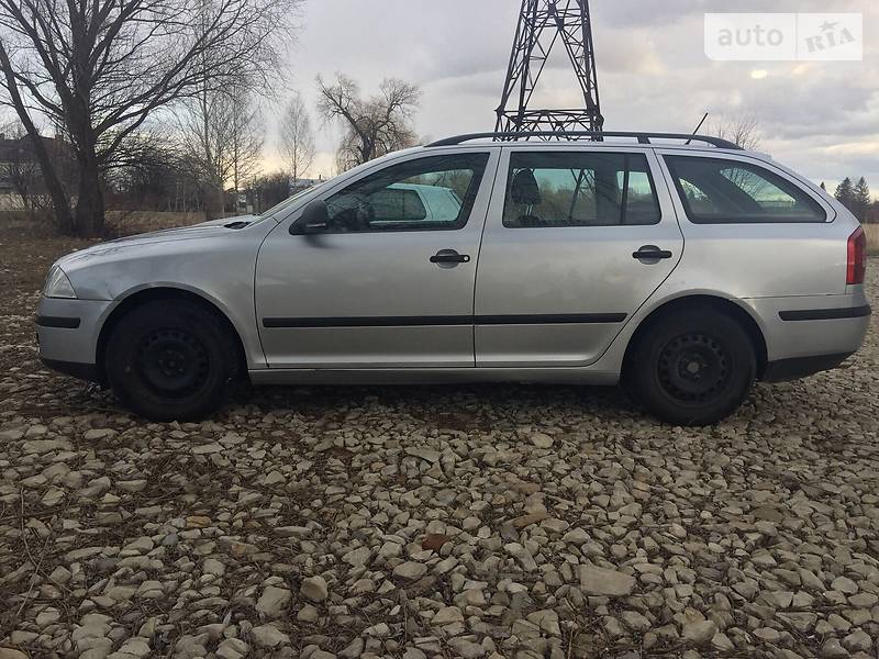 Універсал Skoda Octavia 2011 в Дрогобичі