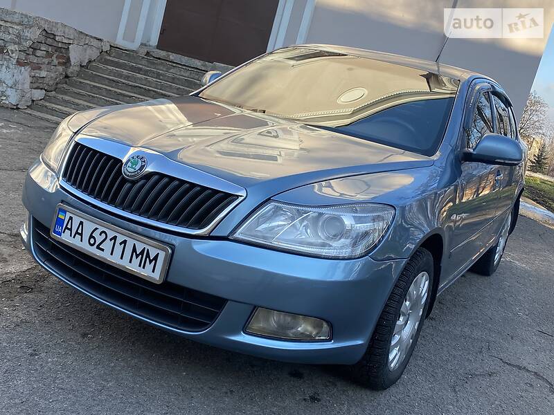 Седан Skoda Octavia 2009 в Каменском