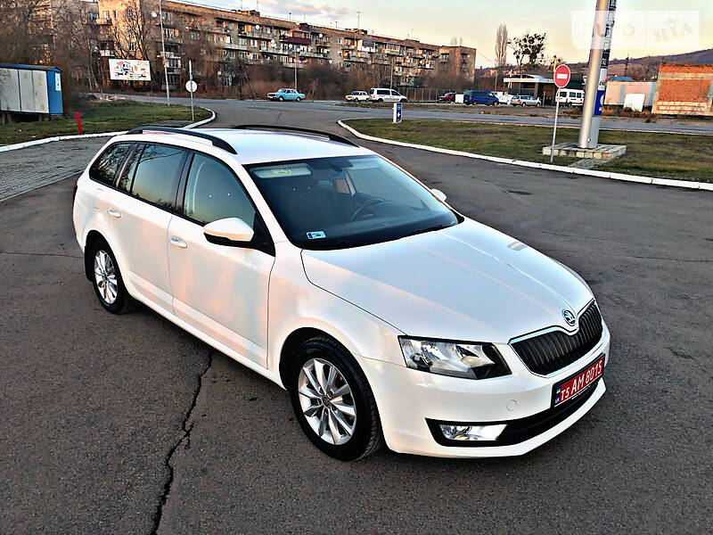 Універсал Skoda Octavia 2015 в Береговому