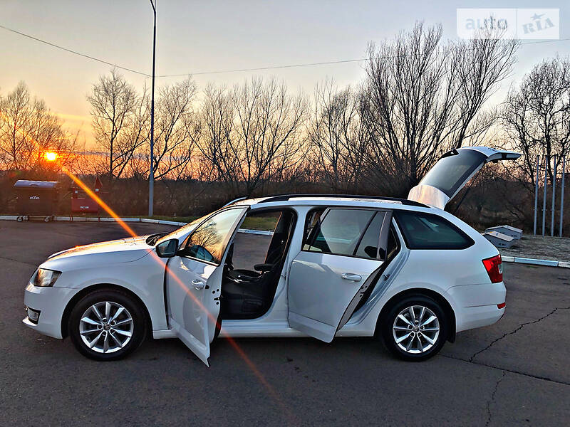 Універсал Skoda Octavia 2015 в Береговому