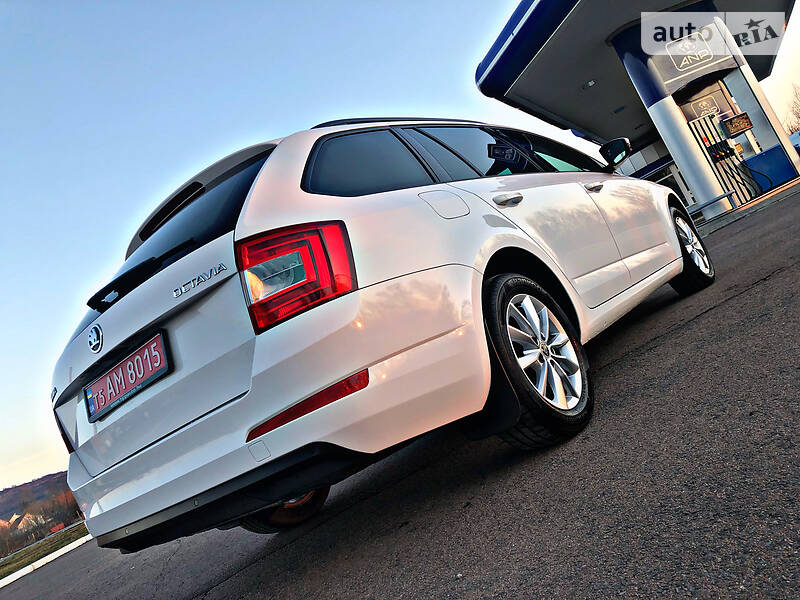 Універсал Skoda Octavia 2015 в Береговому