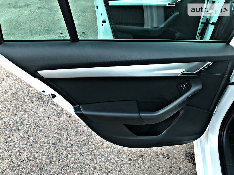 Універсал Skoda Octavia 2015 в Береговому