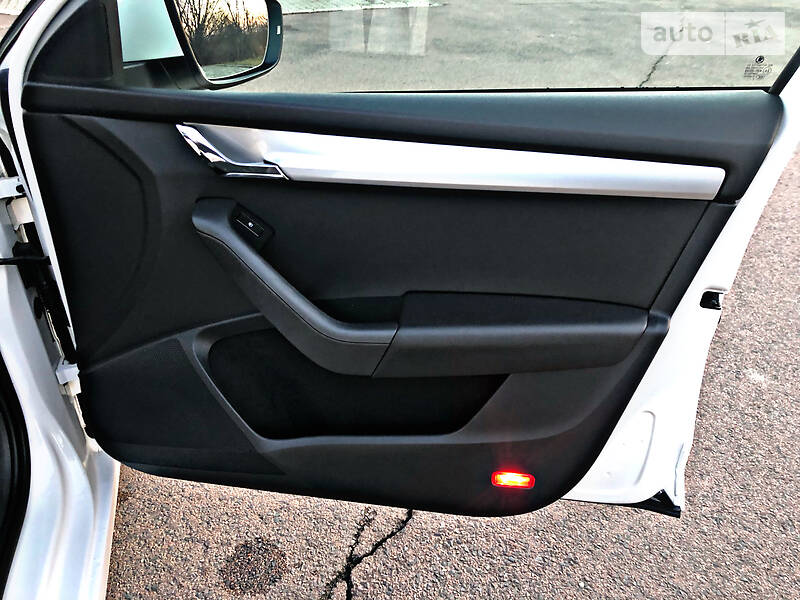 Універсал Skoda Octavia 2015 в Береговому