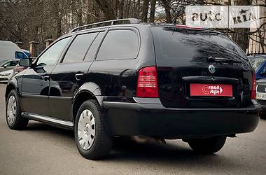 Універсал Skoda Octavia 2009 в 