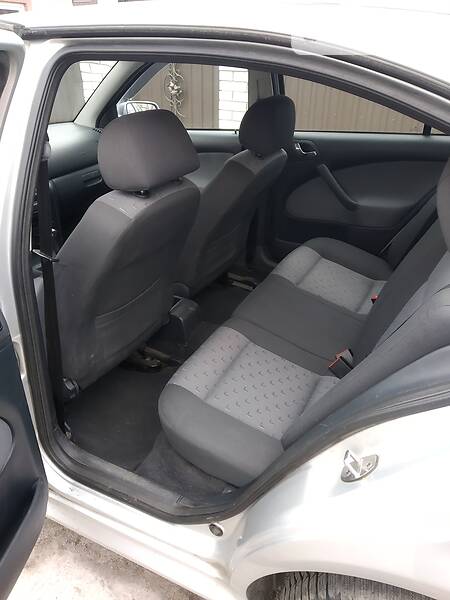 Ліфтбек Skoda Octavia 2006 в Березані