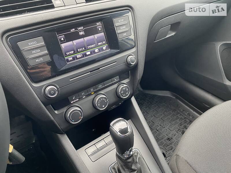 Універсал Skoda Octavia 2015 в Рівному