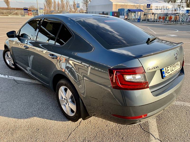 Хетчбек Skoda Octavia 2017 в Дніпрі