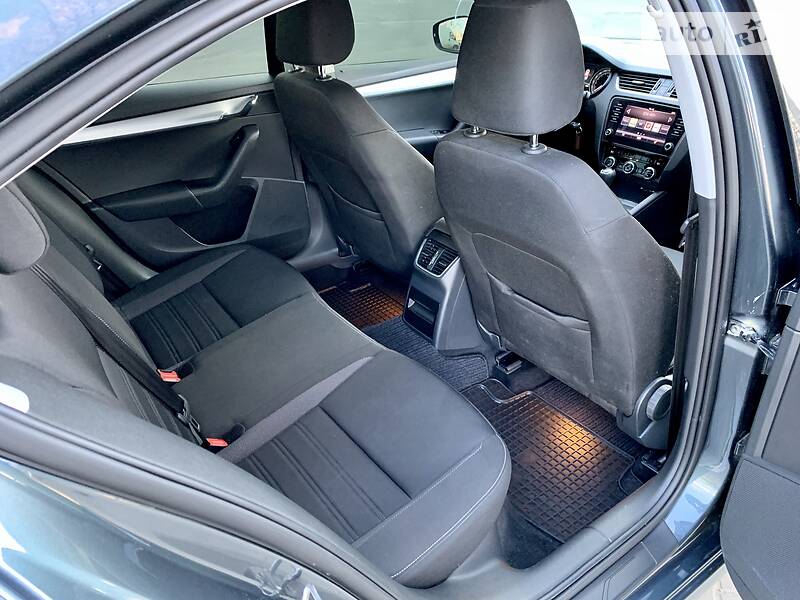 Хетчбек Skoda Octavia 2017 в Дніпрі