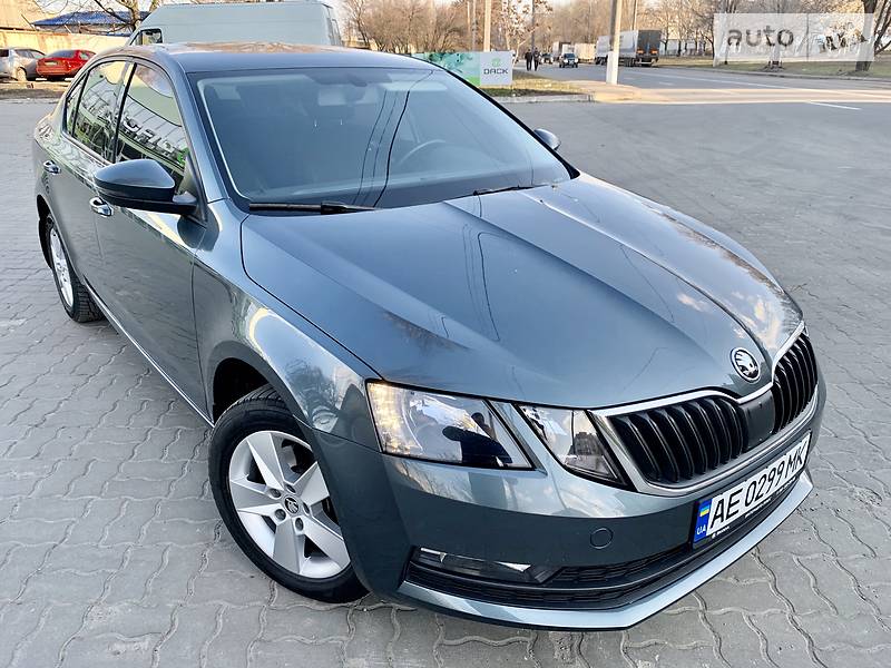 Хетчбек Skoda Octavia 2017 в Дніпрі