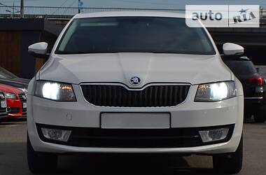 Седан Skoda Octavia 2015 в 